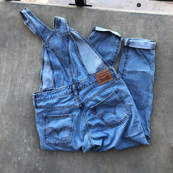 Levi’s Overalls - Picture 2 of 3